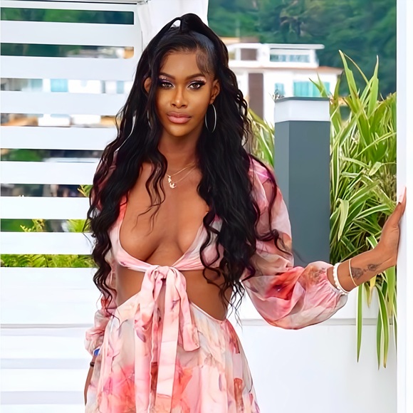 Meet your Posher, Fancie - Picture 2 of 4